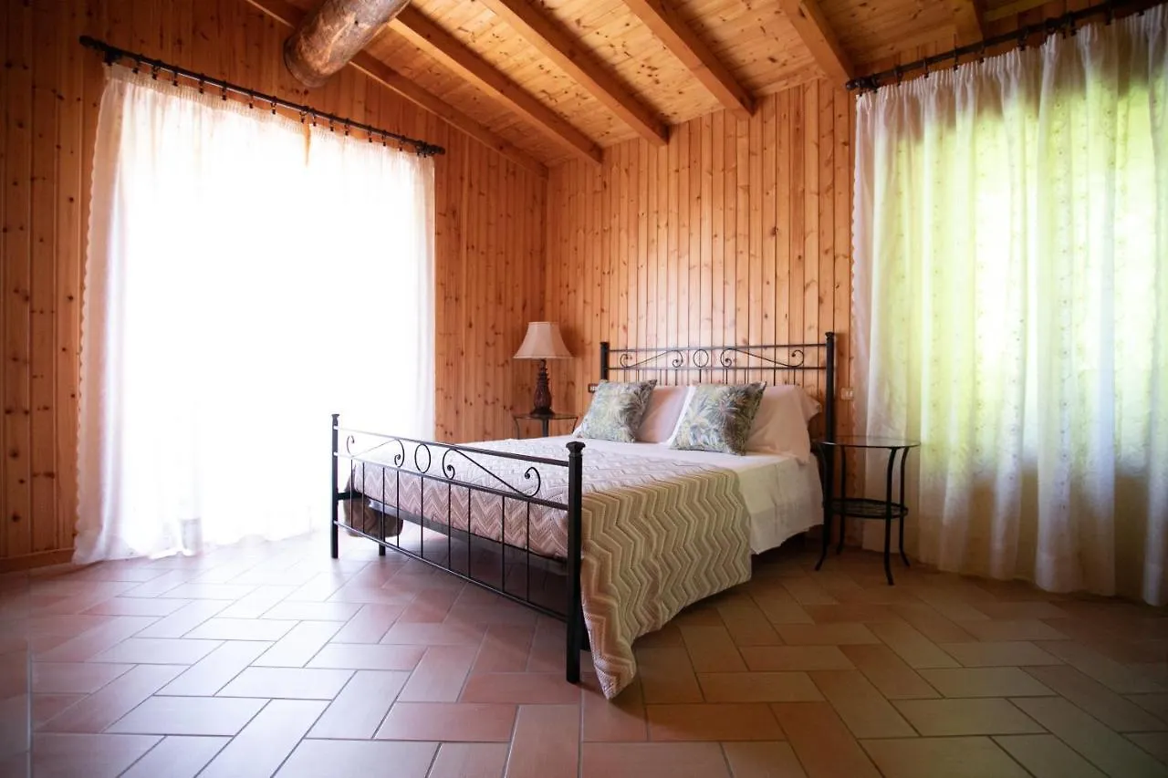 Villa Fabula Home Rental - Relax Nel Bosco Sovere Italy